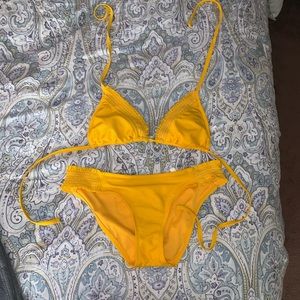 yellow shade and shore bikini